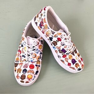 Vlado Emoji White Milo Low Top Lace Up Sneakers Size M6.5 / W8